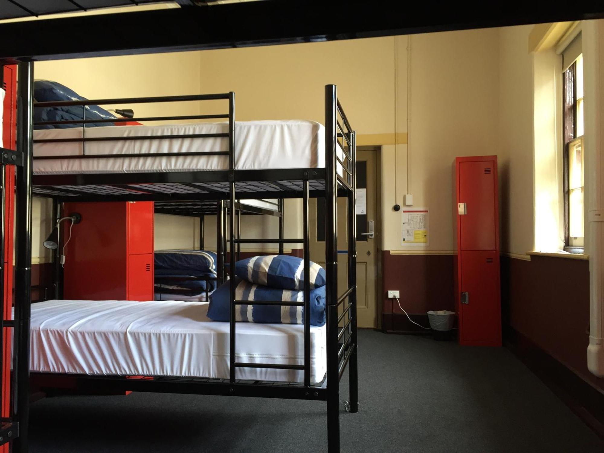 Yha Fremantle Prison Pansiyon Oda fotoğraf